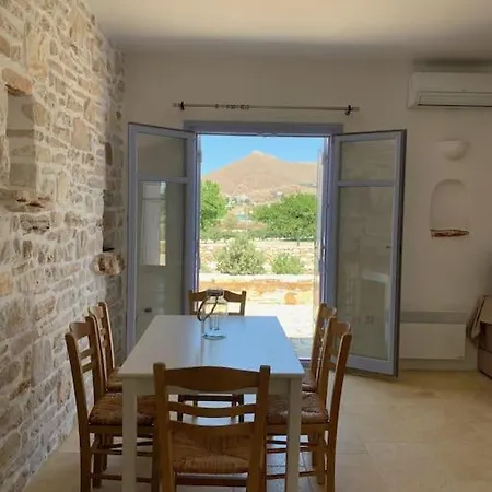 Laugh, On The Limnes Holiday home